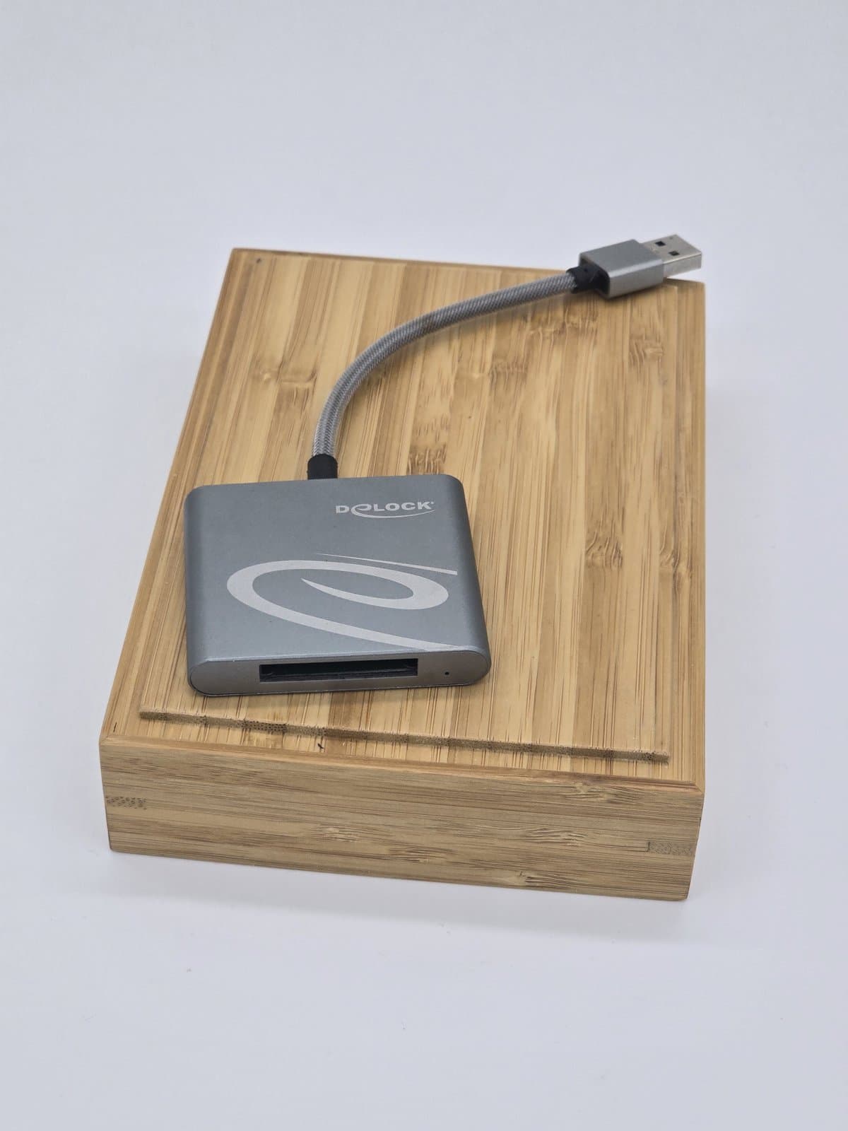 Delock čtečka XQD karet (USB)