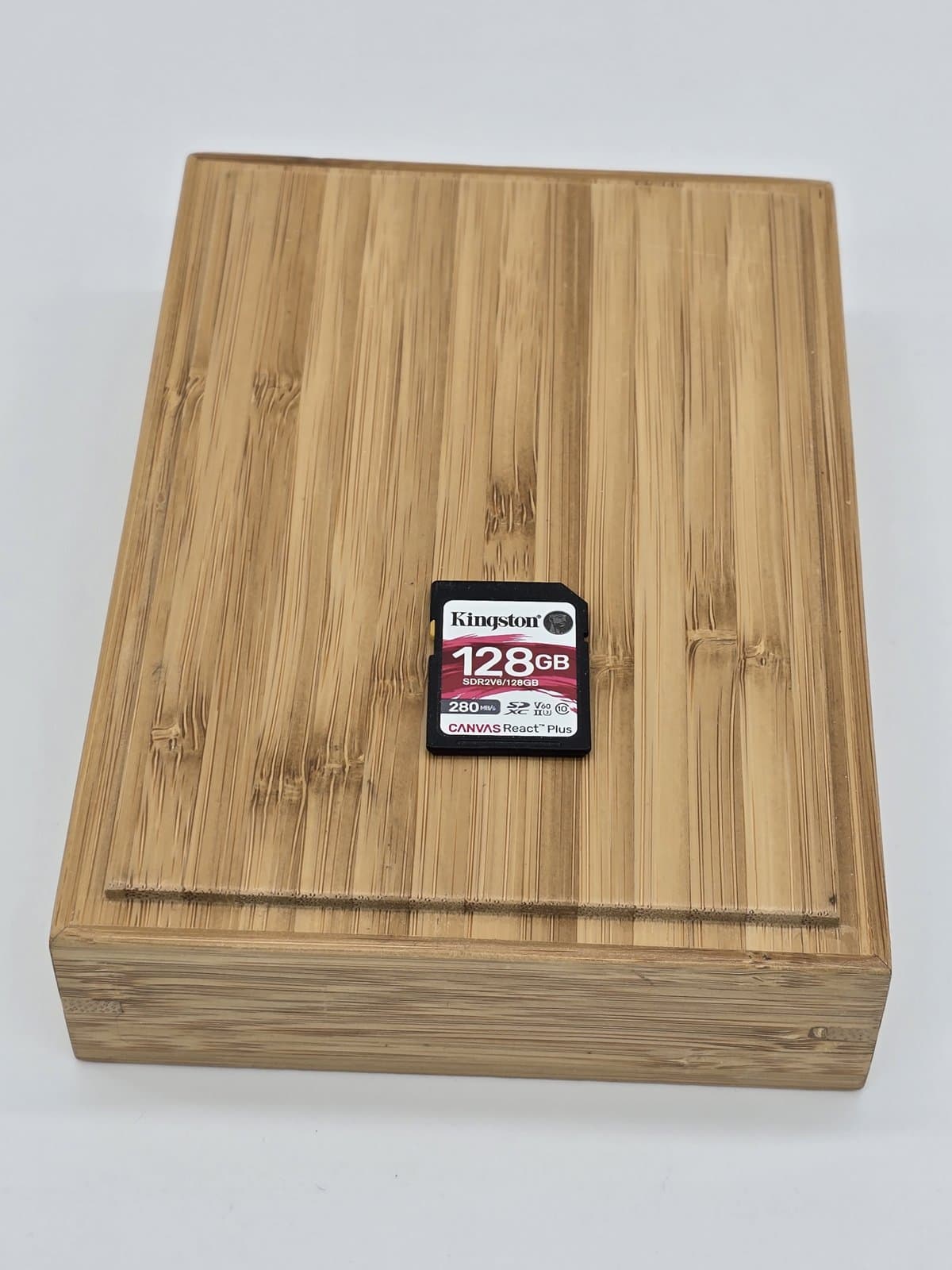 Kingston Canvas React Plus SDXC 128 GB V90