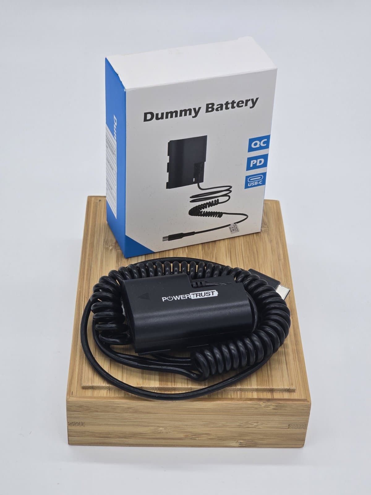 Powertrust napájecí adaptér (dummy baterie) LP-E6 s USB-C