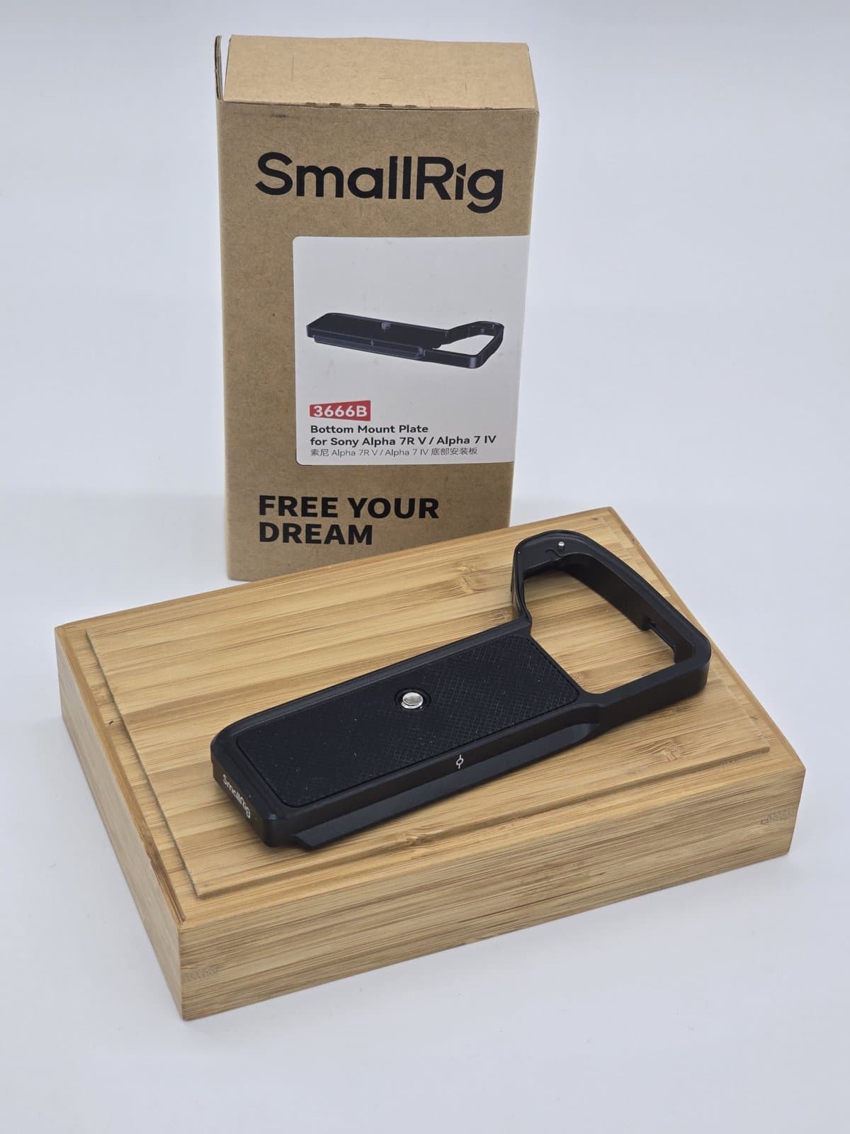 SmallRig 3666B spodní destička pro Sony A7R V / A7 IV