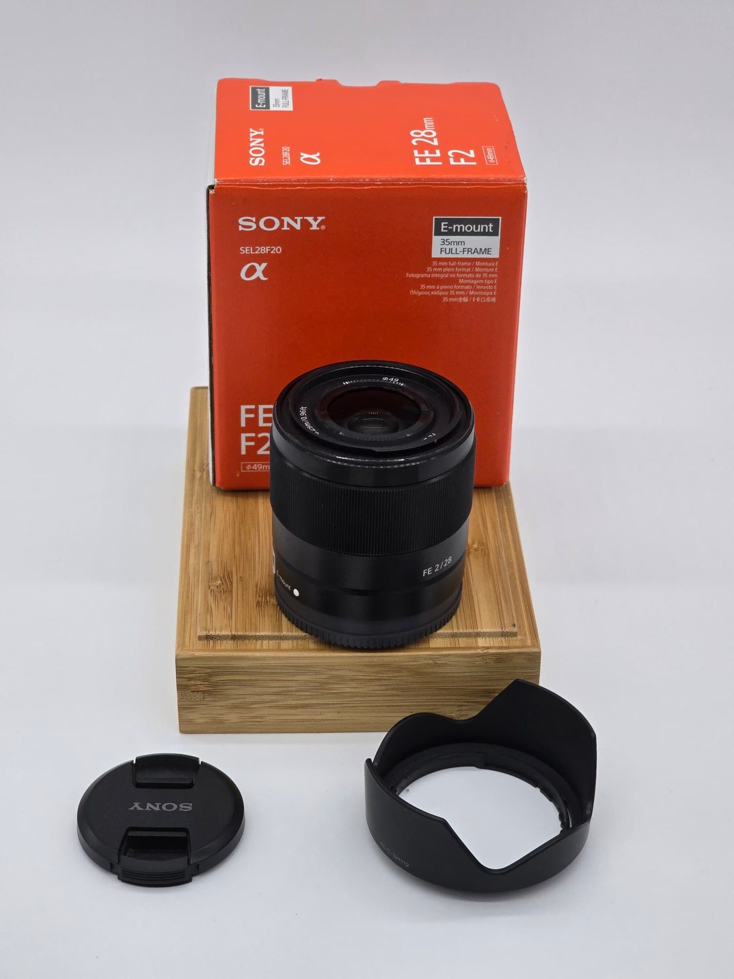 Sony FE 28mm f/2