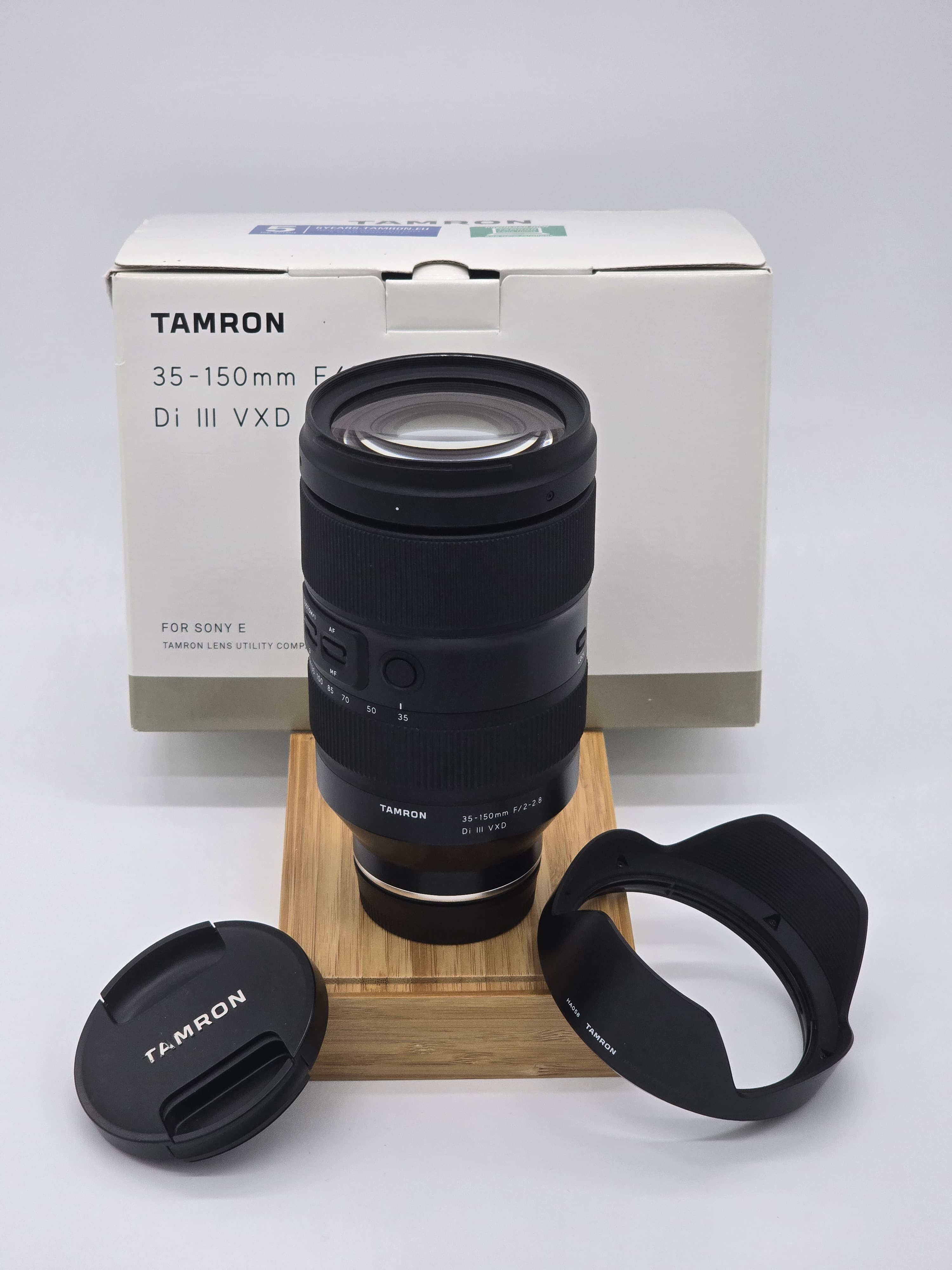 Tamron 35-150mm f/2-2.8 Di III VXD