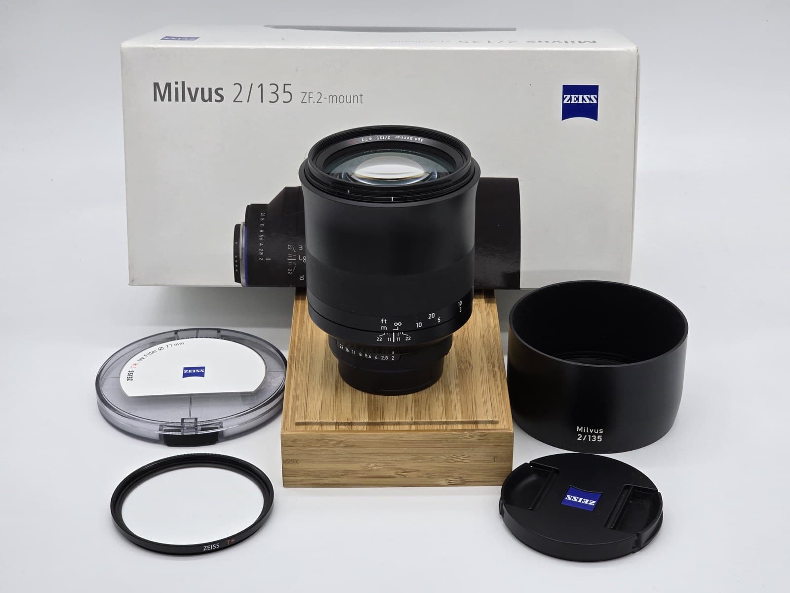 ZEISS Milvus 135mm f/2 (Nikon F)