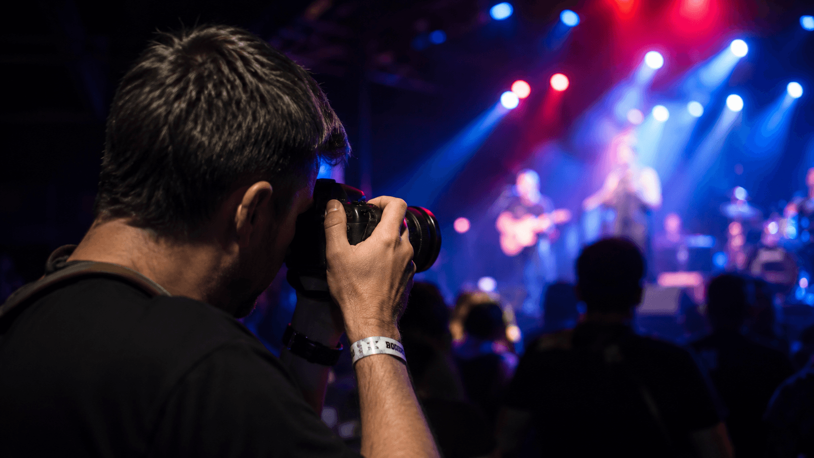 Shooting in low light: fast lenses and quiet autofocus