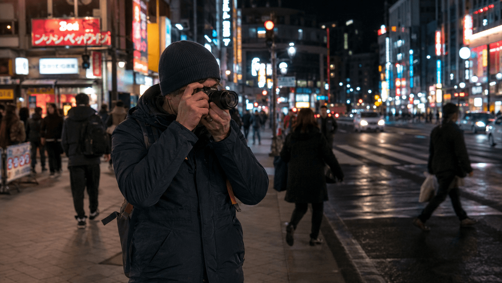 Street photography: light gear and fast focal lengths